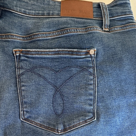 Judy Blue Dark Blue Jean Shorts - Picture 6 of 6